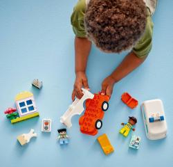 Lego DUPLO Auto sanitka a řidič 10447 (stavebnice)