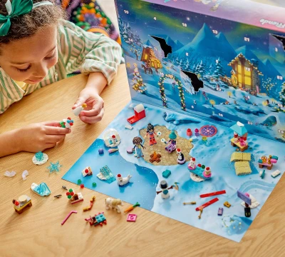 Lego FRIENDS Adventní kalendář 42698 (stavebnice)