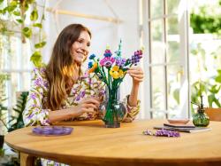 Lego ICONS Luční kvítí 10313 (stavebnice)