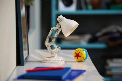 Lego IDEAS Disney Pixar Luxo Jr. 21357 (stavebnice)