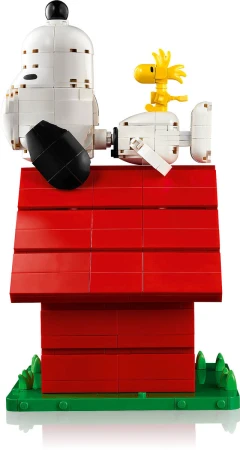 Lego IDEAS Peanuts: Snoopyho bouda 21368 (stavebnice)