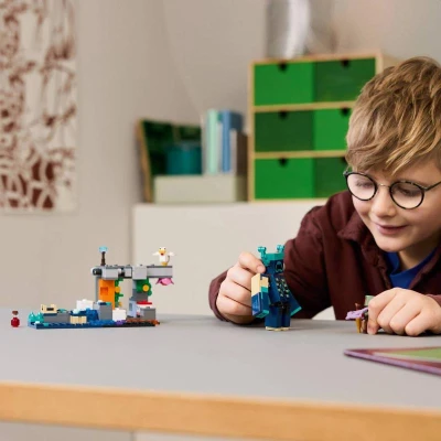 Lego MINECRAFT Setkání se Strážcem 21274 (stavebnice)