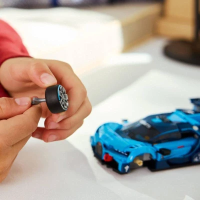 Lego SPEED CHAMPIONS Hypersportovní auto Bugatti 77253 (stavebnice)