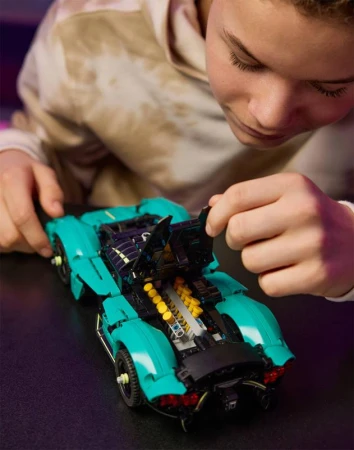 Lego TECHNIC Auto Aston Martin Valkyrie 42208 (stavebnice)