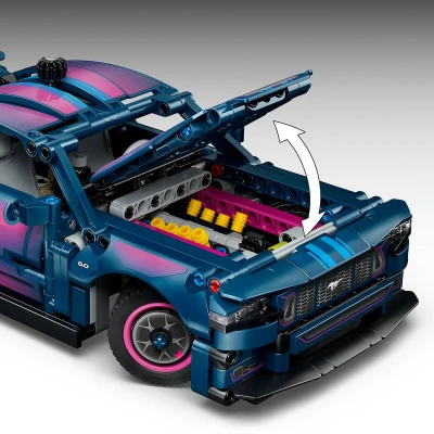 Lego TECHNIC Tuningové auto Ford Mustang GT 42236 (stavebnice)