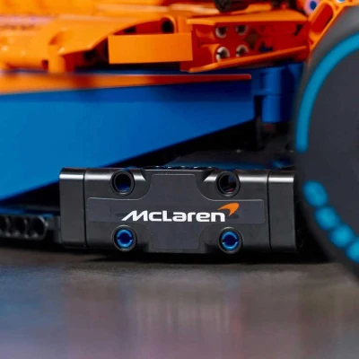 Lego TECHNIC Závodní auto McLaren Formule 1 42141 (stavebnice)