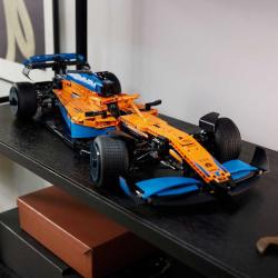 Lego TECHNIC Závodní auto McLaren Formule 1 42141 (stavebnice)