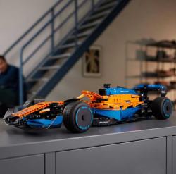 Lego TECHNIC Závodní auto McLaren Formule 1 42141 (stavebnice)
