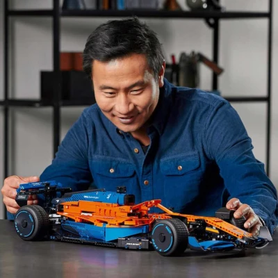 Lego TECHNIC Závodní auto McLaren Formule 1 42141 (stavebnice)