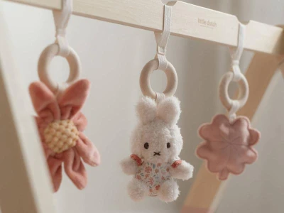 Little Dutch DŘEVO Baby hrazdička Miffy Lucky Bottom pro miminko
