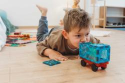 MagnetiQ Magnetická stavebnice Sada s autem 100 ks