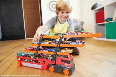 Mattel HOT WHEELS Auto náklaďák Mega Hauler tahač na 50 aut