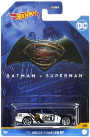 Mattel HOT WHEELS Auto tématické Batman 5 druhů na kartě
