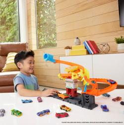 Mattel HOT WHEELS City Kobra útočí herní set s autíčkem