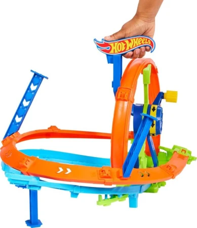 Mattel HOT WHEELS Řetězový náraz set akční dráha s autíčkem