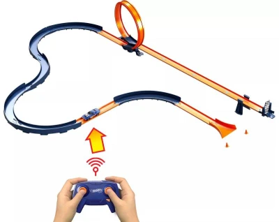 Mattel HOT WHEELS Set akční dráha + RC auto na vysílačku 2,4GHz na baterie