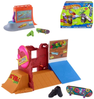 Mattel HOT WHEELS Skatepark set s fingerboardom a topánkami rôzne druhy Mattel HOT WHEELS Skatepark set s fingerboardom a topánkami rôzne druhy