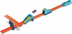 Mattel HOT WHEELS Track Builder set s autíčkem pro stavitele Dlouhý skok