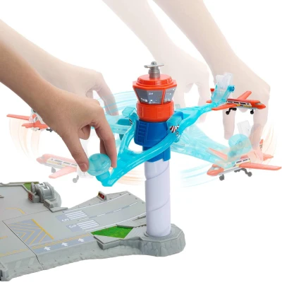 Mattel MATCH BOX Letiště herní set s kovovým autíčkem a letadlem