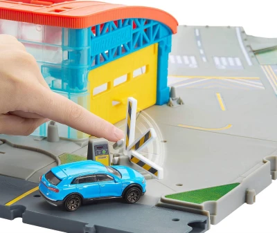 Mattel MATCH BOX Letiště herní set s kovovým autíčkem a letadlem