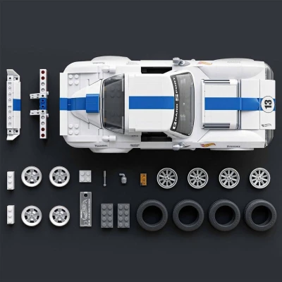 Mattel Mega Hot Wheels prémiová edice auto Corvette 918 dílků stavebnice
