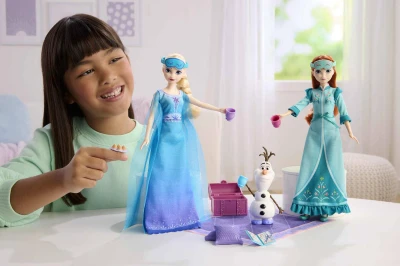 Mattel Panenka Anna a Elsa set pyžamová party Ledové království (Frozen)