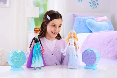 Mattel Panenka Elsa princezna s překvapením Ledové království (Frozen)