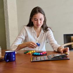 Mindok Hlavolamová hra SMART GAMES IQ Deluxe-Circle 120 rébusů