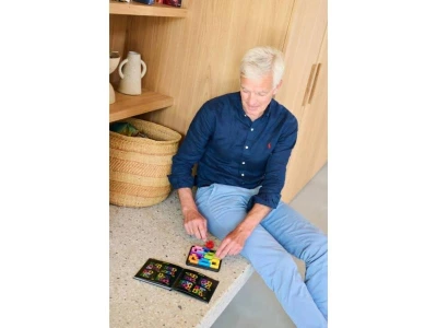 Mindok Hlavolamová hra SMART GAMES IQ Deluxe-Square 120 rébusů