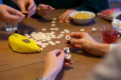 Mindok HRA Bananagrans (společenská hra)