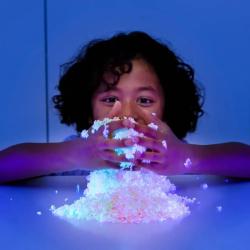 Modelína PlayFoam Pluffle svítí ve tmě