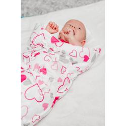 New Baby Klasická šněrovací zavinovačka růžová srdíčka