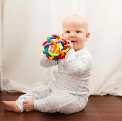 PLAYGRO Míček baby ohebný chrastící s kuličkami nový pro miminko