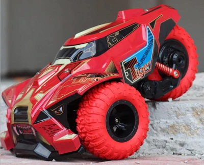 RC Vysokorychlostní terénní auto 3 kola na vysílačku 2,4GHz na baterie