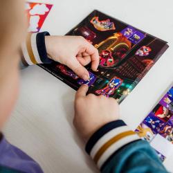 Samolepky s pozadím ježek Sonic set 3 archy dárkový box