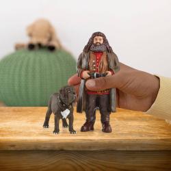 Schleich Harry Potter set figurka poloobr Rubeus Hagrid + pes Tesák plast