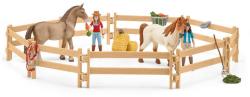 Schleich Stáj u jezera herní set se 3 koníky a 2 figurkami s doplňky plast