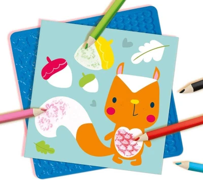 SES Creative Dobarvi si zvířátko kreativní set 16 listů s pastelkami