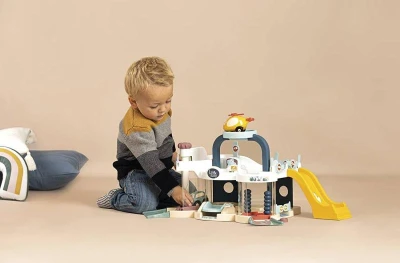 Smoby Little Multigaráž baby herní set s výtahem a autíčkem plast
