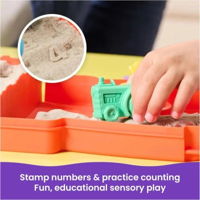 SPIN MASTER Kinetic Sand Farma herní set tekutý písek 340g s doplňky