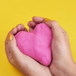 Spin Master Kinetic Sand růžový třpytivý 900g tekutý písek