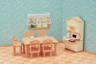Sylvanian Families jídelna stůl s židlemi a kredencí nábytek doplněk k herním sadám