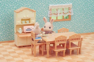 Sylvanian Families jídelna stůl s židlemi a kredencí nábytek doplněk k herním sadám