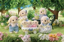Sylvanian Families rodina Flora králíci s trojčaty set 5 figurek králičí rodinka