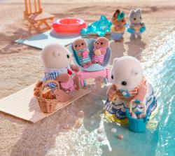 Sylvanian Families rodina mořských vyder set 4 figurky v krabici