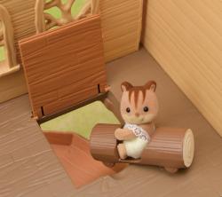 Sylvanian Families Srub s nábytkem doplněk k herním sadám