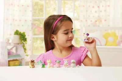 Sylvanian Families zvířátko lesní víla v kostýmu různé druhy s překvapením