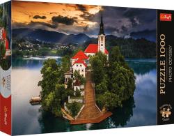 Trefl PUZZLE PREMIUM Photo Odyssey Jezero Bled 68x48cm 1000 dílků Trefl PUZZLE PREMIUM Photo Odyssey Jezero Bled 68x48cm 1000 dílků