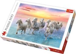 Trefl PUZZLE Stádo běžících běloušů 48x34cm skládačka 500 dílků