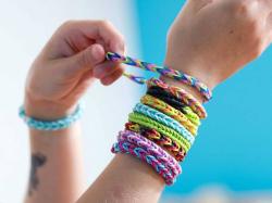 UDĚLEJ SI NÁRAMEK Gumičky LOOM BANDS 3000ks set s doplňky velký box